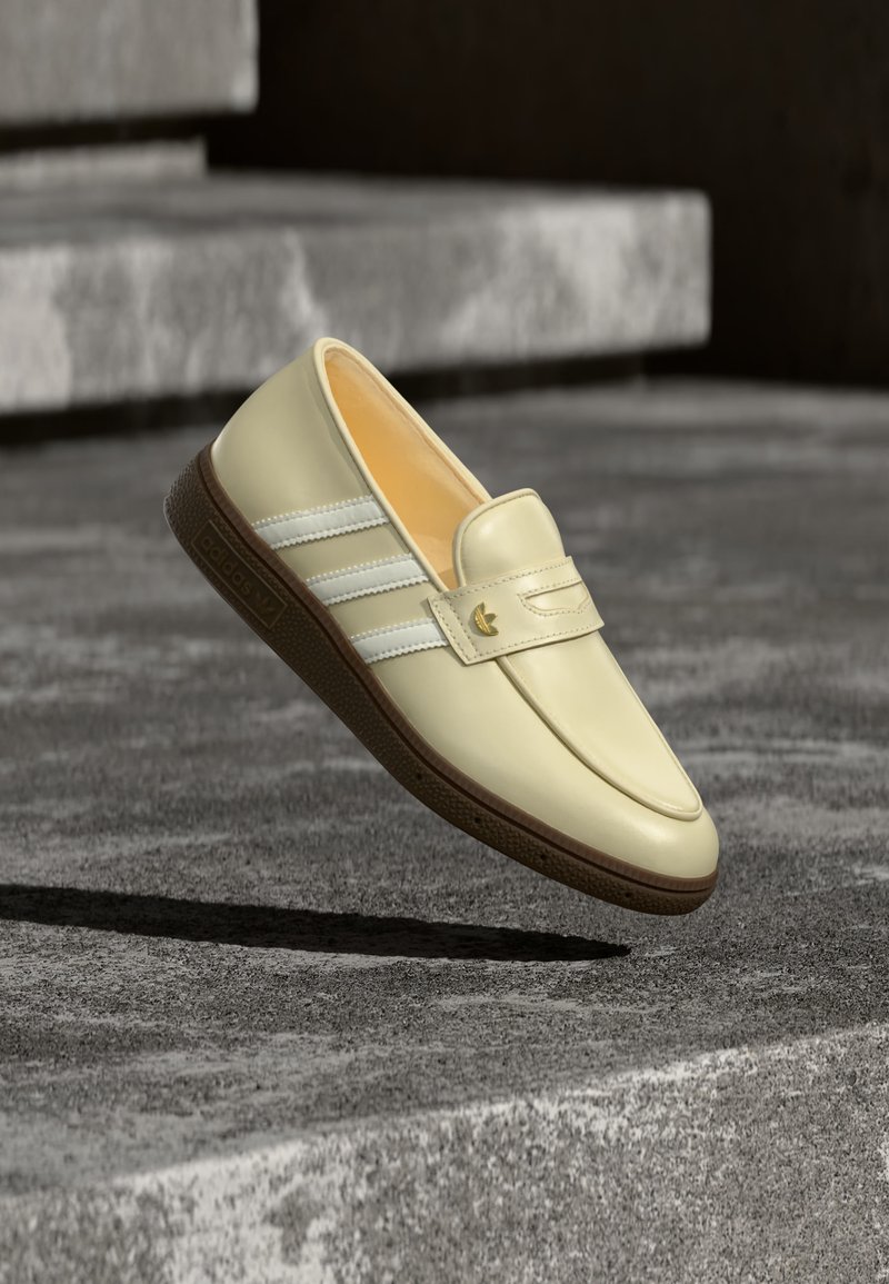 adidas Originals HANDBALL SPEZIAL LOAFER warm vanilla/off white/beige