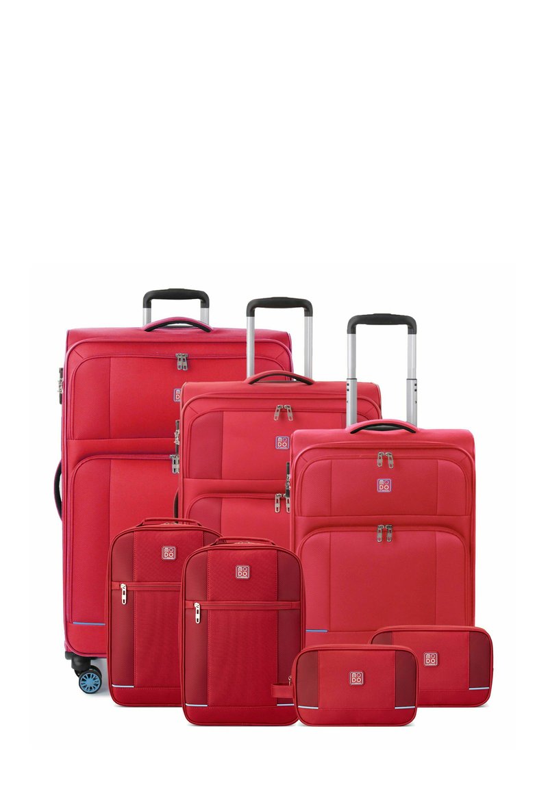 Set di bagagli rossi composto da tre valigie e tre borse più piccole. Realizzato in tessuto testurizzato, dotato di maniglie e chiusure a zip.