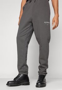 AllSaints UNDERGROUND - Tepláky - shaded grey