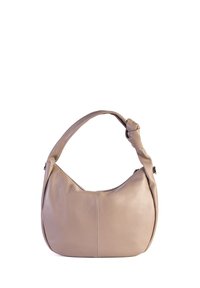 Borsa a spalla in pelle beige con tracolla annodata e fondo arrotondato, mostrata su uno sfondo bianco.