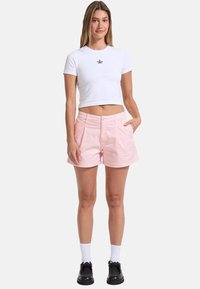 Guess Jeans Šorti - rose