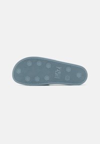 EA7 Emporio Armani UNISEX - Badsandal - full ice flow/white