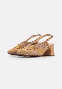 WONDERS Classic heels - yellow