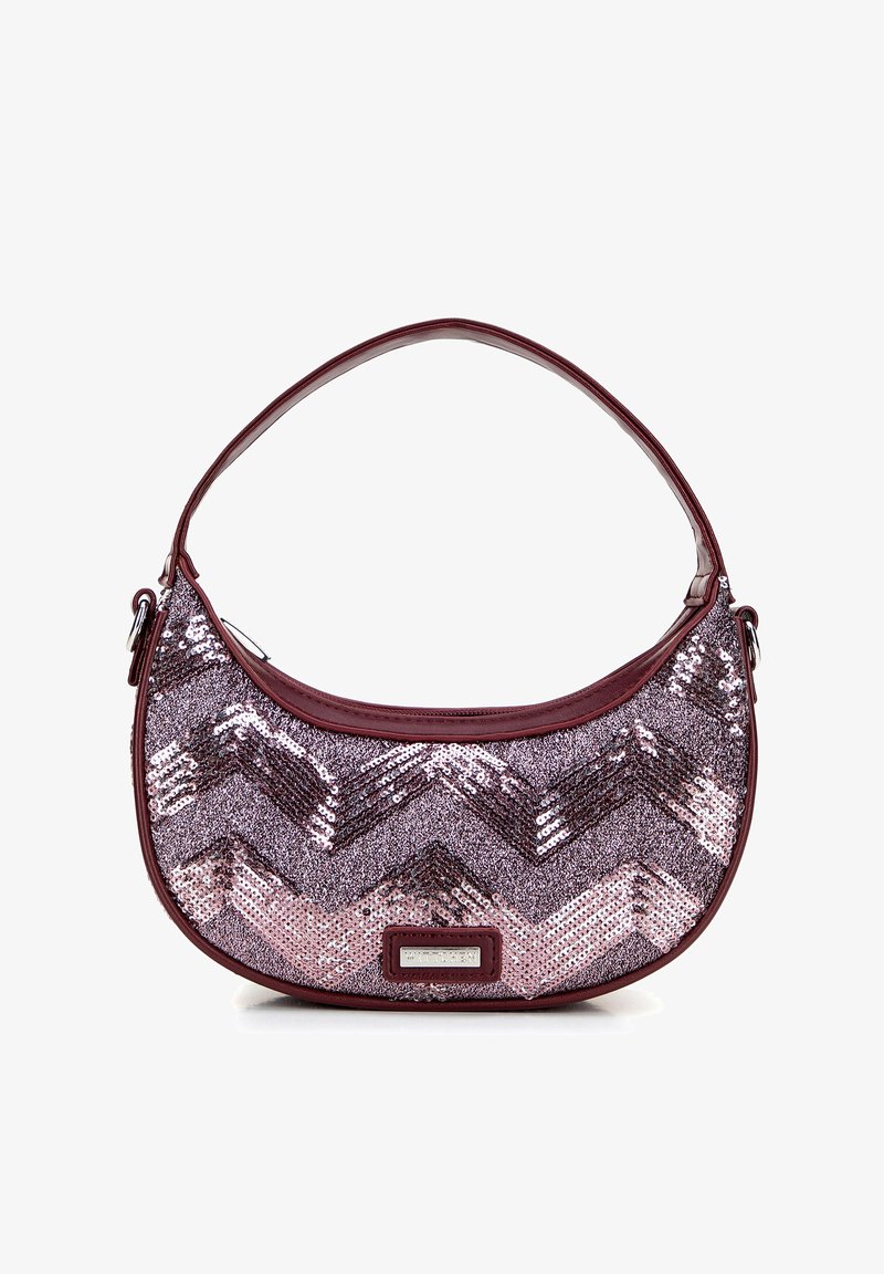 Hobo tas met een bordeaux leren schouderriem, versierd met roze en zilveren pailletten in een chevronpatroon, met een metalen logo accent.