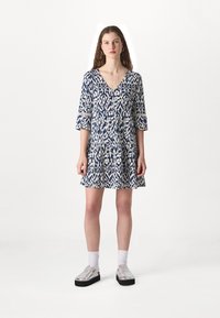 JDY - JDYDORA DODO 3/4 DRESS - Jersey dress - birch/estate blue Thumbnail Image 1