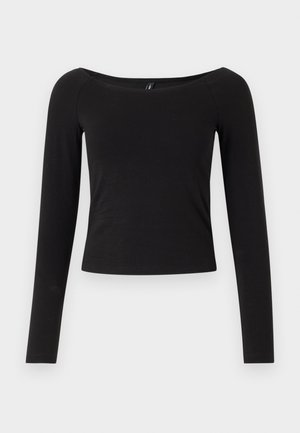 Maglietta nera a maniche lunghe con scollatura a barca, design aderente e materiale in cotone morbido, senza motivi visibili o accessori.