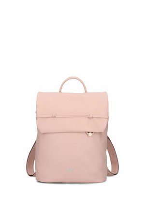 Sac à dos minimaliste rose clair avec une poignée supérieure, une fermeture à rabat sécurisée par un cordon, et des bretelles ajustables.