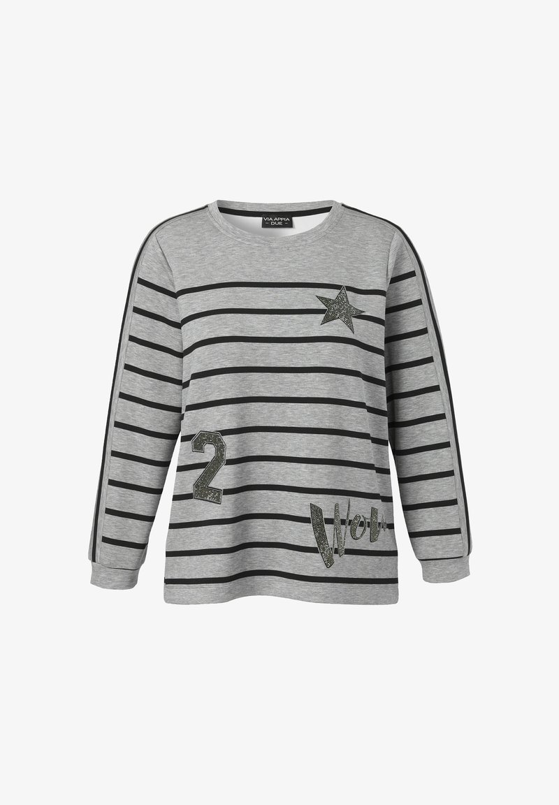 Grijze lange mouwen sweatshirt met zwarte strepen. Heeft een glinsterende ster en de cijfers "2" en "Wow" in zilver aan de voorkant.