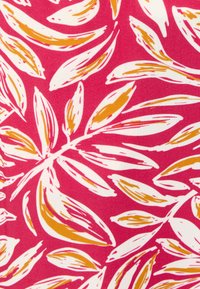 Niet geselecteerd, pink foliage