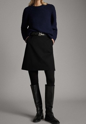 A-line skirt - black