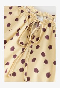 Ikke valgt, yellow spot