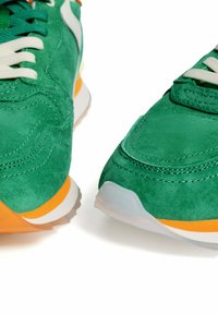 HOFF Zapatillas - green