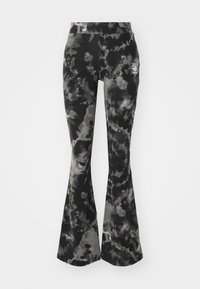 Pasirinkta, black/multicolor