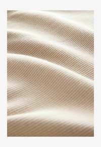 Valittu, neutral stone