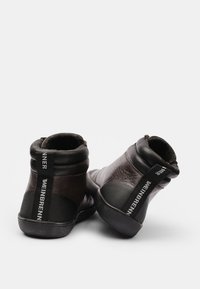 Bata WEINBRENNER - Fűzős bokacsizmák - dark brown
