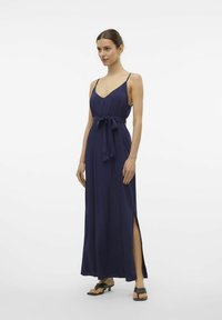 Vero Moda VMEASY LANGES - Vestito lungo - navy blazer