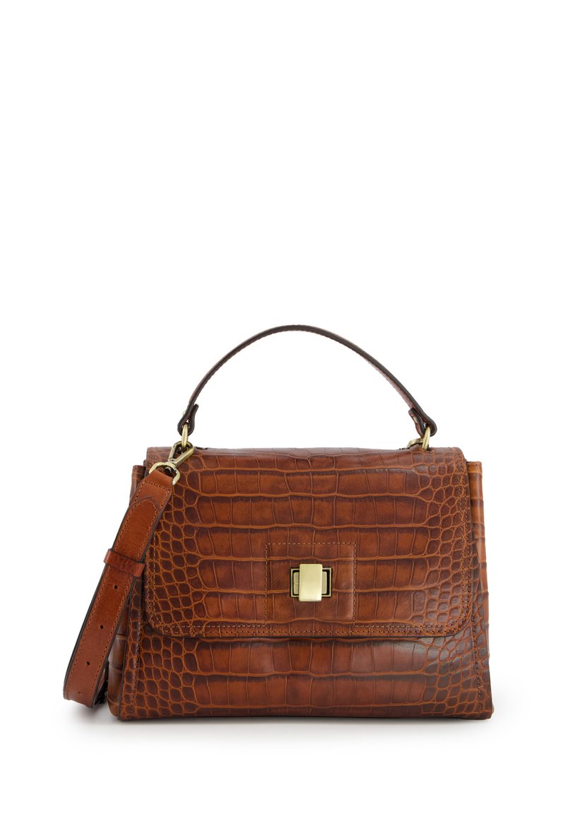 Brun læder håndtaske med krokodilletryk, top-håndtag, justerbar skulderrem og rektangulært spænde i guldfarvet tone på frontklappen.