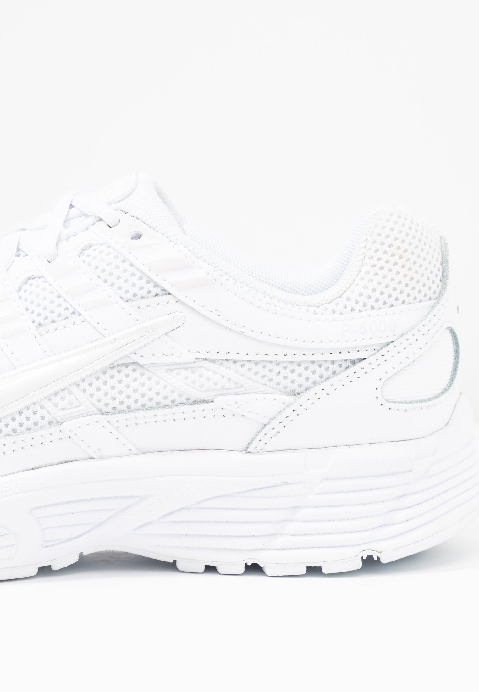 Nike Sportswear P 6000 Joggesko whiteplatinum tinthvit Nike Sportswear P 6000 Joggesko whiteplatinum tinthvit