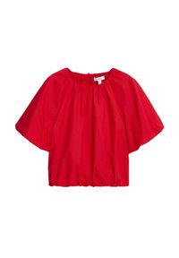 Blouse rouge à manches courtes avec des manches larges et amples et un col et un ourlet froncés, étalée à plat sur un fond blanc.