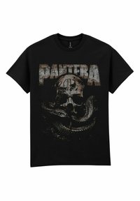 Svart bomull t-skjorte med et slitt motiv av et hodeskalle og en slange, med ordet "PANTERA" i store, værbitte bokstaver.
