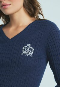 Next REGULAR FIT CABLE  - Pulover - navy