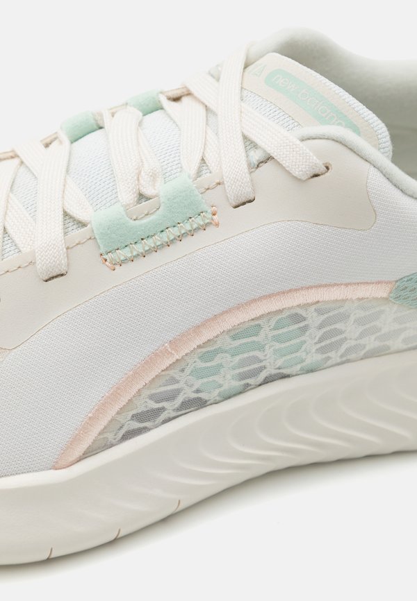 DYNASOFT BEAYA SPORT - Training shoe - sea salt2