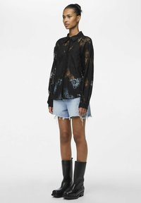 Pieces Bluza s gumbima - black