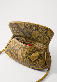 MAX&Co. BEAN - Skulderveske - beige
