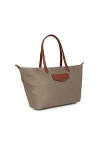 Borsa a tote in nylon taupe con manici in pelle marrone e un accento in pelle sul davanti. Presenta una chiusura con zip e un profilo snello. Texture morbida.