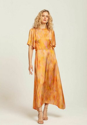 GRACE - Maxiklänning - spring brush