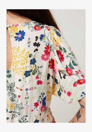 Odd Molly REMI - Lühikeste varrukatega bodi - light porcelain