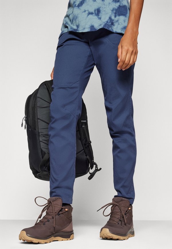 ROOTS PANTS  - Outdoor trousers3