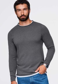 Non sélectionné, dark grey