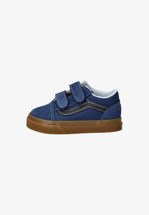 Baskets bleues pour tout-petit avec deux bandes Velcro, doublure blanche, bande latérale noire et semelle en caoutchouc marron.
