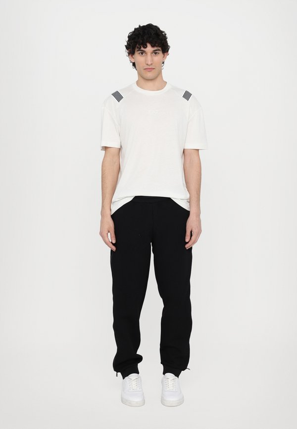 HIDDEN ZIP LOGO TROUSER - Tracksuit bottoms2