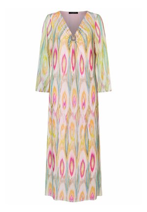 Lange jurk met driekwart mouwen, multicolor abstract diamantenpatroon in roze, oranje, blauw en groen, met een V-hals en een ronde sluiting.