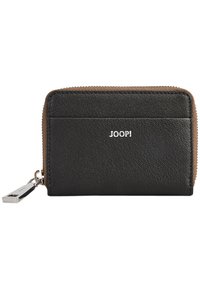 Portafoglio in pelle nera con zip marrone, dotato di logo sulla parte anteriore e scomparti per carte su un lato. Superficie testurizzata. Design compatto.