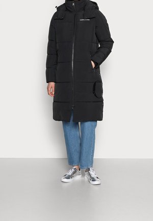 Winter coat - black