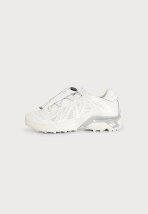 Salomon Sportstyle, XT WHISPER VOID UNISEX - Sneaker low - vanilla ice/vanilla ice/silver