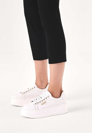 NERIS - Tossud - white