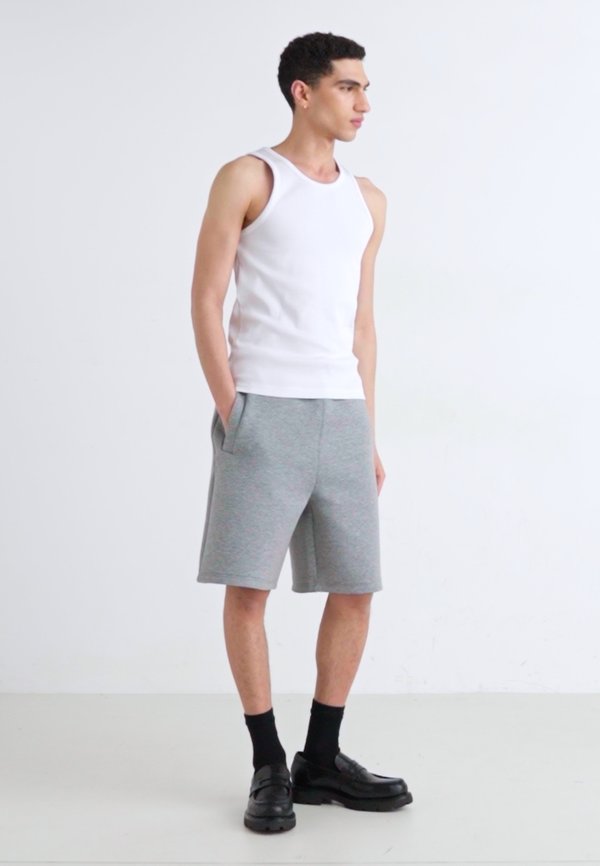 REGULAR TANK  - Top3