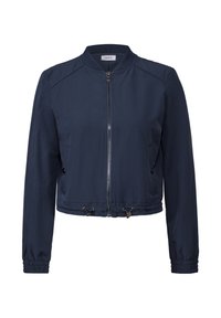 Marinblå bomberjacka med frontdragkedja, sidofickor, elastiska mudd och justerbar dragsko i nederkant. Slät tygfinish.