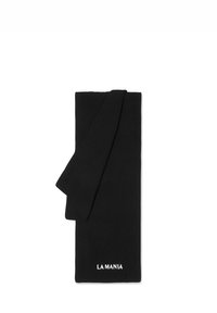 Fular negru cu dungi, în formă rectangulară. Prezintă un text al logo-ului alb "LA MANIA" la un capăt. Textură moale, fără modele sau embellishments vizibile.