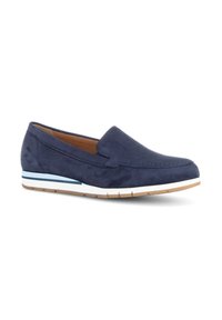 Marineblauwe suède instapschoenen met een ronde neus, een wit en marineblauw gestreepte tussenzool en een platte rubberen zool voor comfort en stabiliteit.