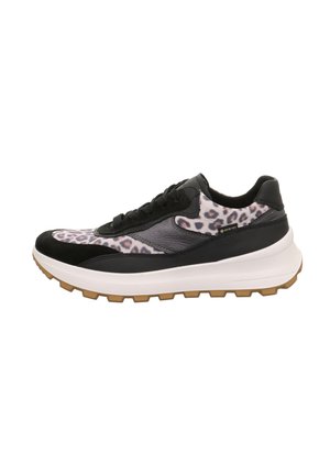 Niedrig geschnittene Sneakers aus schwarzem Leder, mit Leopardenmuster-Fabric-Elementen, dicker weißer Sohle und brauner Laufsohle, ausgestattet mit einem Gore-Tex-Label an der Seite.