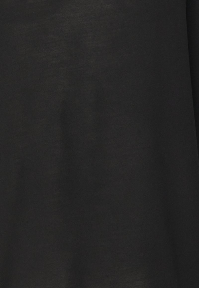 Schwarzer Stoff, glatte Textur, leichtgewichtig. Das Design zeichnet sich durch einen schlichten Schnitt ohne Verzierungen oder Muster aus. Eignet sich für vielseitige Stylingmöglichkeiten.