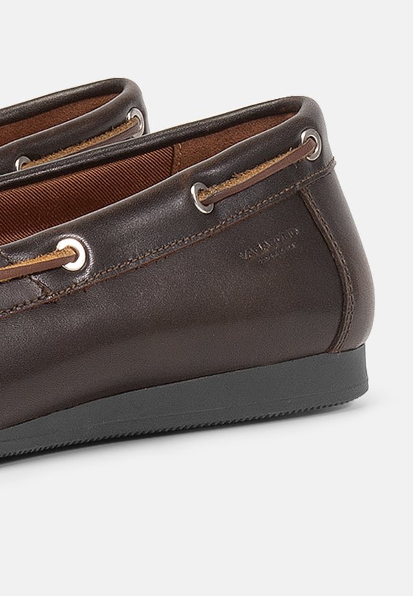 HILLARY - Boat shoes2