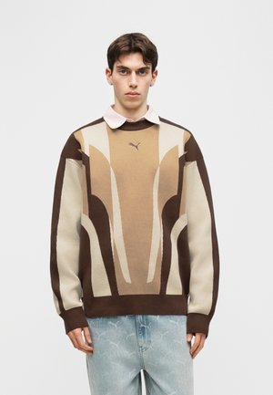 Poradie 9: Puma - RELAXED - Svetrík