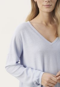 Part Two - Sweter