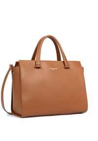Sac à main en cuir marron avec deux poignées, une bandoulière amovible et une texture lisse. Présente des détails de logo subtils à l'avant.